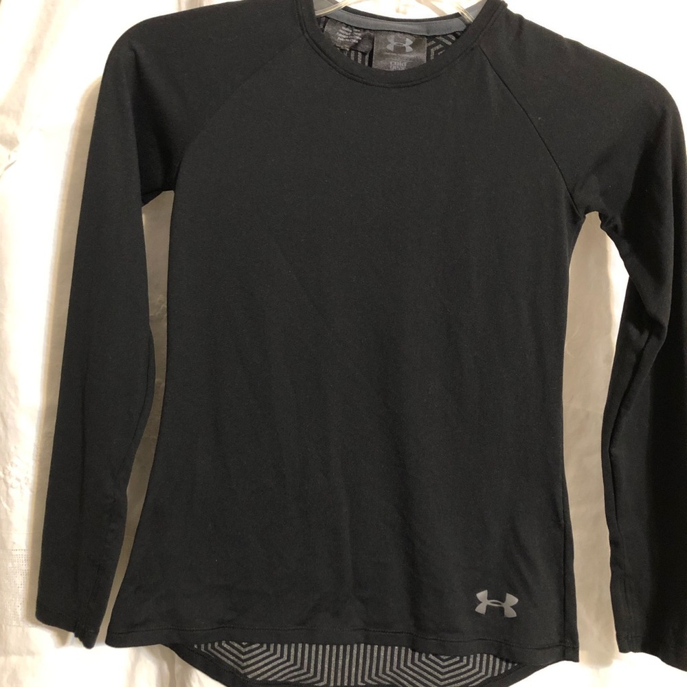 Black XS Under Armour  kids shirt